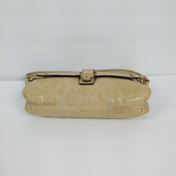 Coach Layla distressed leather small purse - Picture 6 of 13